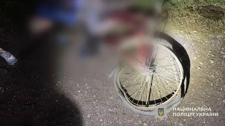 Halálos baleset Szőlősvégardóban: teherautó gázolt el egy kerékpárost. Fotó: Ukrán Nemzeti Rendőrség