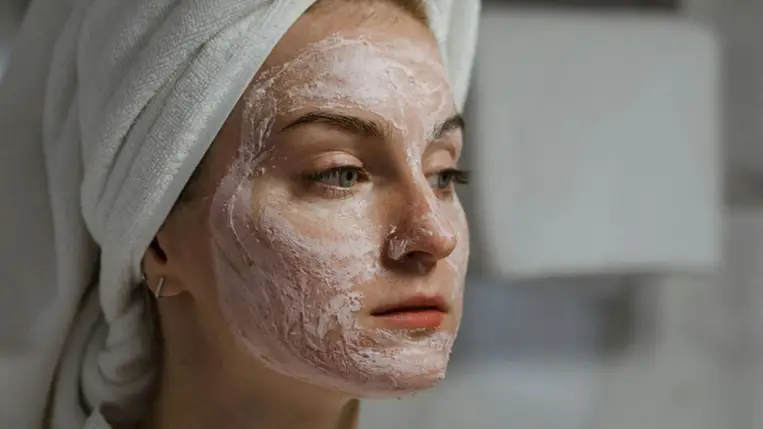 Ez a 6 összetevő adja a minimalista bőrápolás alapját