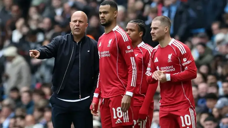 Döbbenetes összegért távozhat a Liverpool sztárja