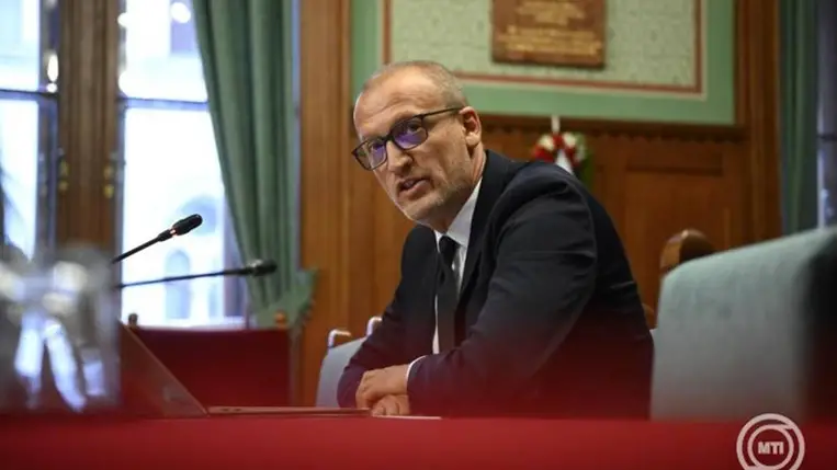  Tarr Zoltán társadalmi kapcsolatokért és kultúráért felelős miniszterjelölt kinevezés előtti meghallgatásán az Országgyűlés magyarságpolitikai bizottságának ülésén az Országházban 2026. május 11-én. MTI/Bodnár Boglárka
