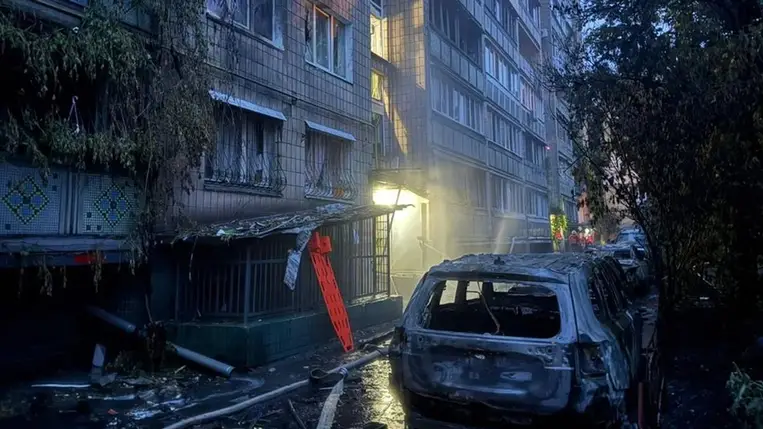 Lángba borult Kijev, egy gyerek is meghalt a nagyszabású orosz támadásban. Fotó: ДСНС Києва