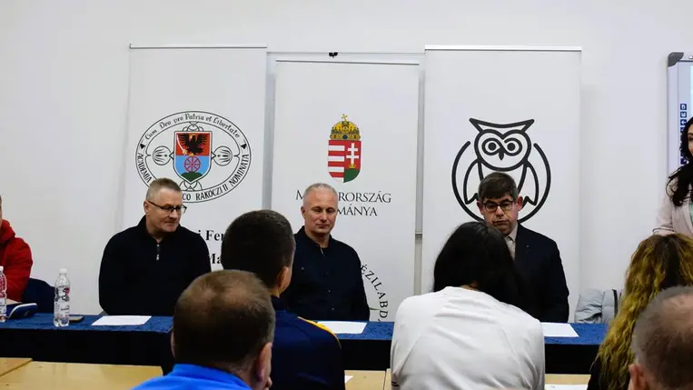 Továbbképzésen vettek részt a 20 Genius Kézilabda Tehetségpont edzői