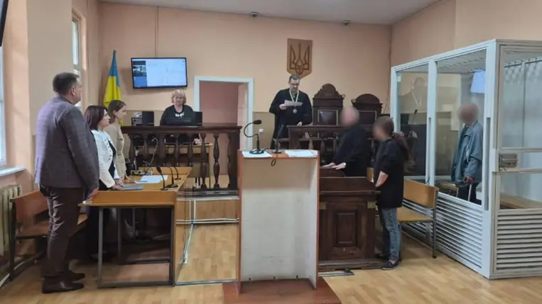 Letartóztatták Kárpátalján a férfit, akit 11 éves unokája megerőszakolásával gyanúsítanak. Fotó: Kárpátaljai Megyei Ügyészség