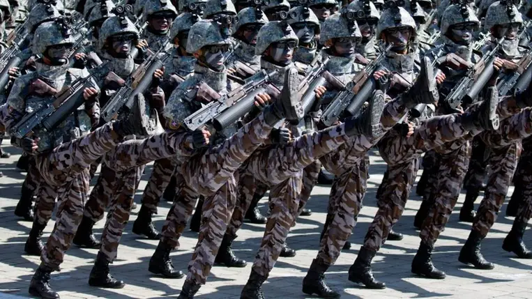  Észak-koreai katonák.  Illusztráció