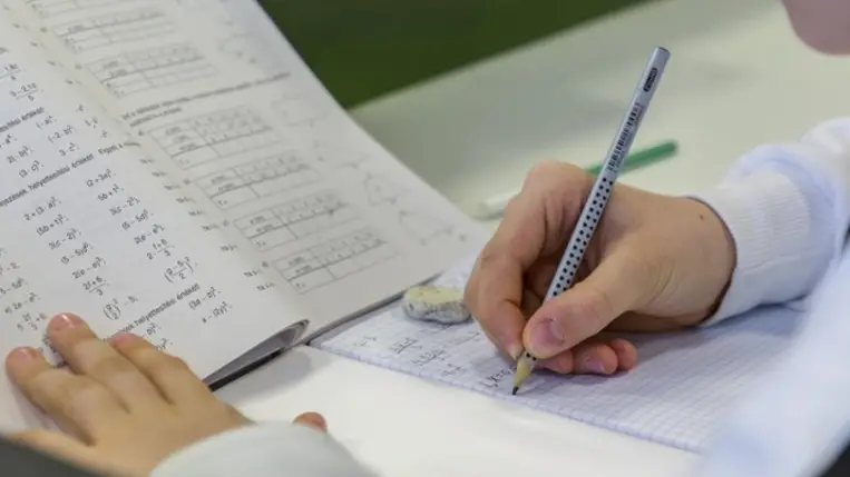 Oktatás. Illusztráció