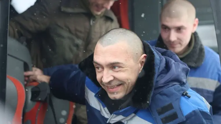 Négy hónap szünet után Ukrajna és Oroszország végrehajtotta az első hadifogolycserét. Fotó: t.me/Koord_shtab