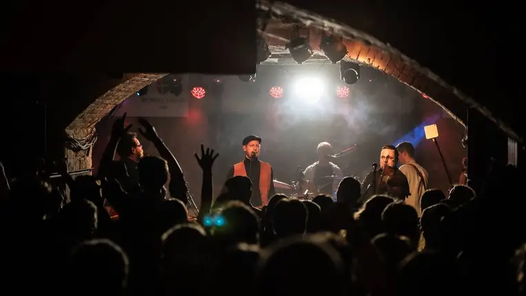 Révbe ért fesztivál - A XIV. Fonográf Fesztivál Komáromban. Fotó: Hagyományok Háza Hálózat