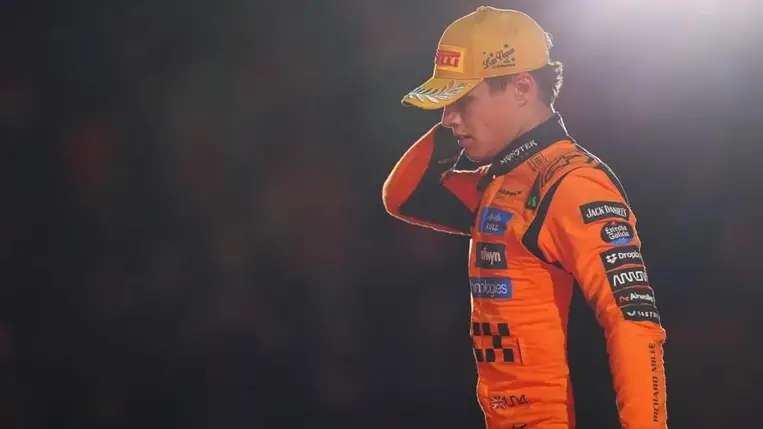 Itt a dráma: hivatalos, mindkét McLarent kizárták a Las Vegas-i Nagydíj után!