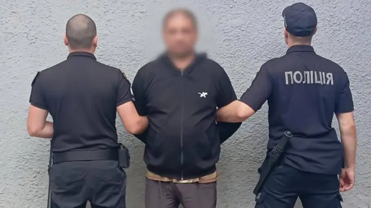 Gránáttal fenyegette családját egy huszti férfi. Fotó: Ukrán Nemzeti Rendőrség