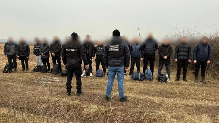 Felfüggesztett börtönbüntetést kapott 2 beregszászi járási lakos 16 sorozás elől menekülő szállításáért. Fotó: DPSZU