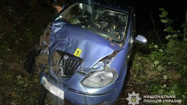Halálos baleset Kárpátalján: a sofőr a helyszínen meghalt. Fotó: Ukrán Nemzeti Rendőrség