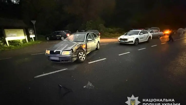 Halálos közlekedési baleset történt Nagyszőlősön. Egy 33 éves motoros a helyszínen életét vesztette. Fotó: Ukrán Nemzeti Rendőrség