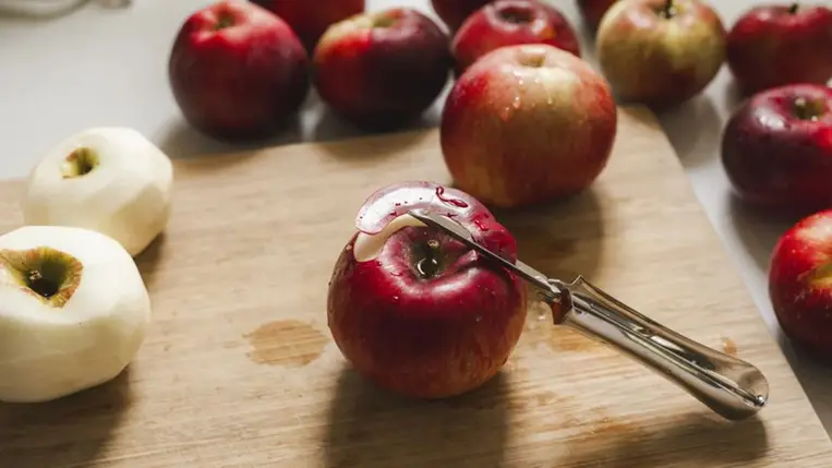 Hámozd, NE hámozd: gyümölcsök és zöldségek, amiket kell/nem kell hámozni