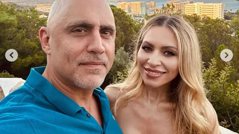 Ő Hargitai Bea ritkán látott, jóképű férje: Daviddel 11 éve házasok