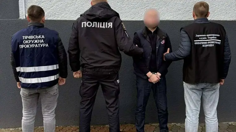 Kárpátalján elfogtak egy férfit, aki egy lvivi lakost próbált Romániába átcsempészni. Fotó: Ukrán Állami Határőrszolgálat