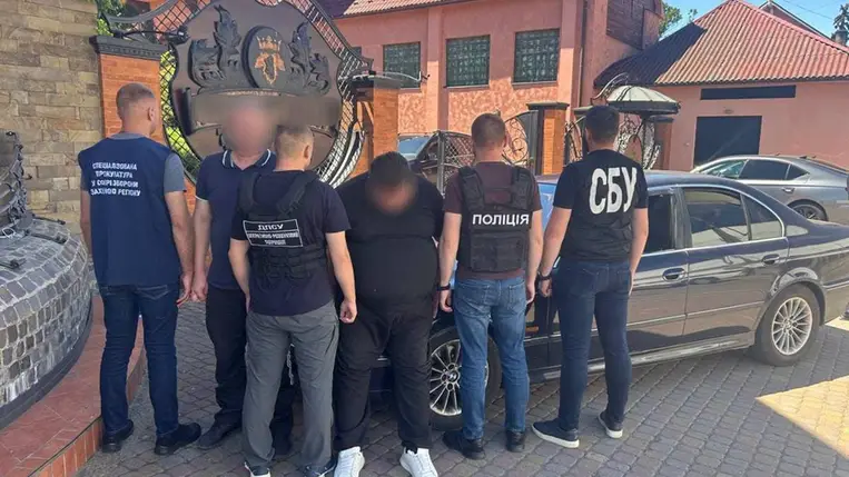 Embercsempészeket fogtak el Kárpátalján az ukrán-szlovák határnál. Fotó: DPSZU