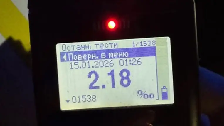 Ittasan vezetett és nem hajtotta végre a bíróság döntés;t: felelősségre vonták a sofőrt Ungváron. Fotó: Kárpátaljai Járőrszolgálat