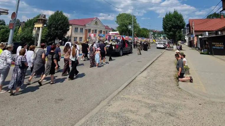Végső búcsút vettek Frindt Joszpitól Kőrösmezőn (Jaszinya). Fotó: Jaszinyai kistérség