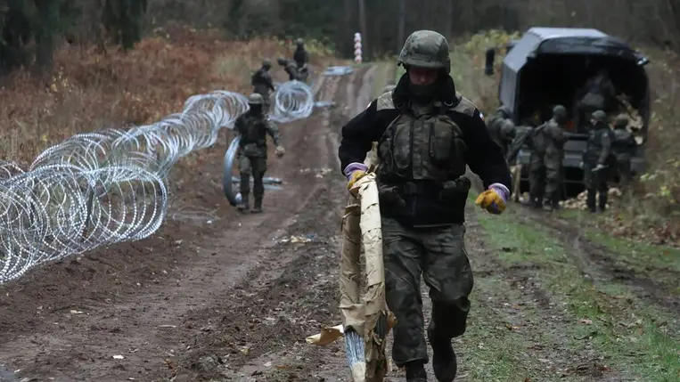 Lengyelország előkészíti az aknatelepítést keleti határán. Illusztráció. Fotó: MTI/PAP/ARTUR RESZKO