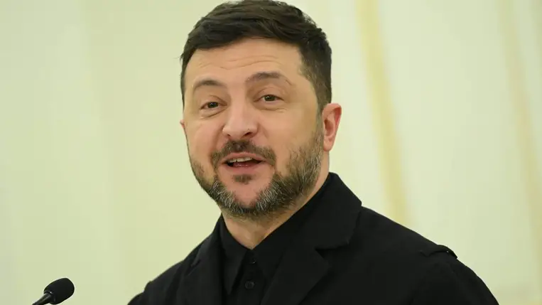 Volodimir Zelenszkij ukrán elnök a litván és lengyel államfővel a vilniusi elnöki palotában tartott találkozója utáni sajtóértekezleten 2026. január 25-én. (Fotó: MTI/EPA/PAP/Marcin Obara)