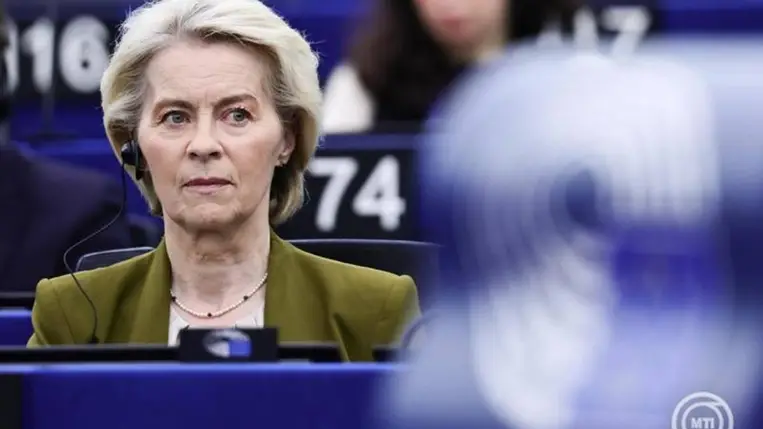 Ursula von der Leyen, az Európai Bizottság elnöke részt vesz az Európai Parlament (EP) plenáris ülésének vitáján Strasbourgban 2026. április 29-én. MTI/EPA/Ronald Wittek