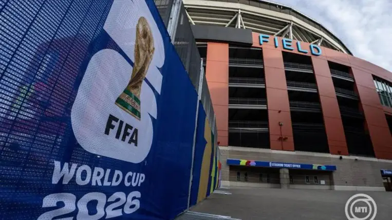 A 2026-os labdarúgó-világbajnokság egyik helyszíne, a Seattle Stadion a Washington állambeli Seattle-ben 2026. június 5-én. A 2026-os labdarúgó-világbajnokságot 2026. június 11. és július 19. között rendezik az Egyesült Államokban, Kanadában és Mexikóban. MTI/EPA/Stephen Brashear