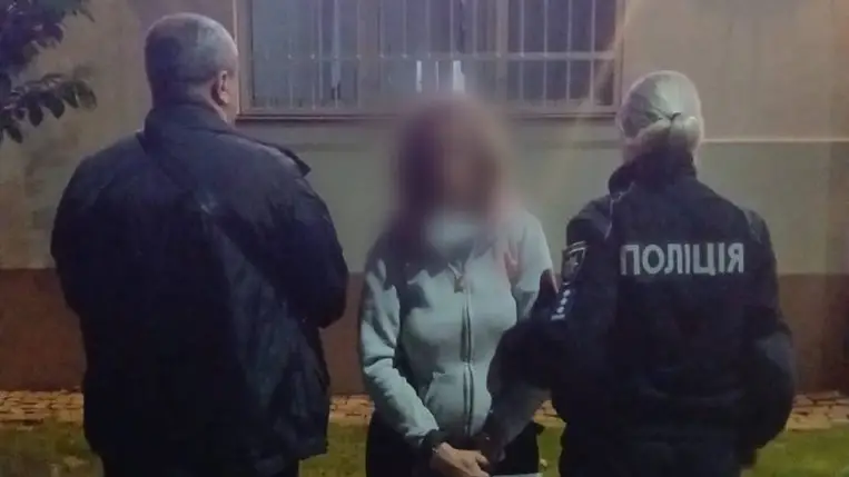 Súlyos testi sértés miatt nyomoznak Tiszaújlakon: férjét szúrta mellkason egy nő. Fotó: Ukrán Nemzeti Rendőrség