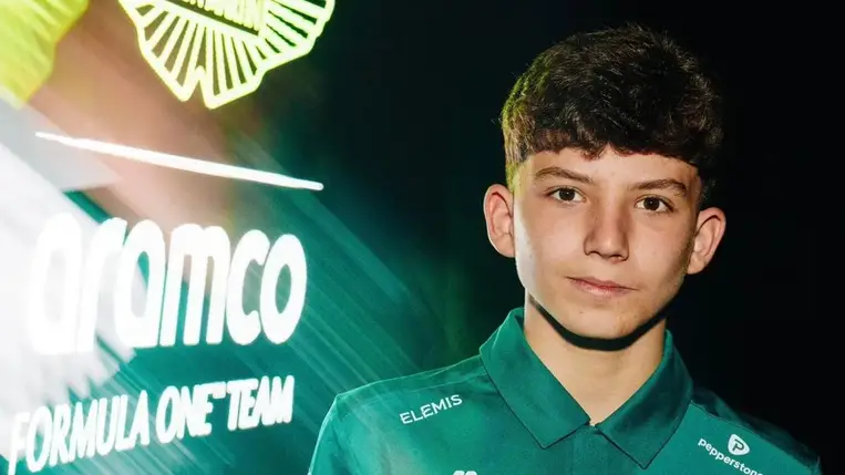 Óriás elismerést kapott a Forma-1-es csapat magyar csodagyereke