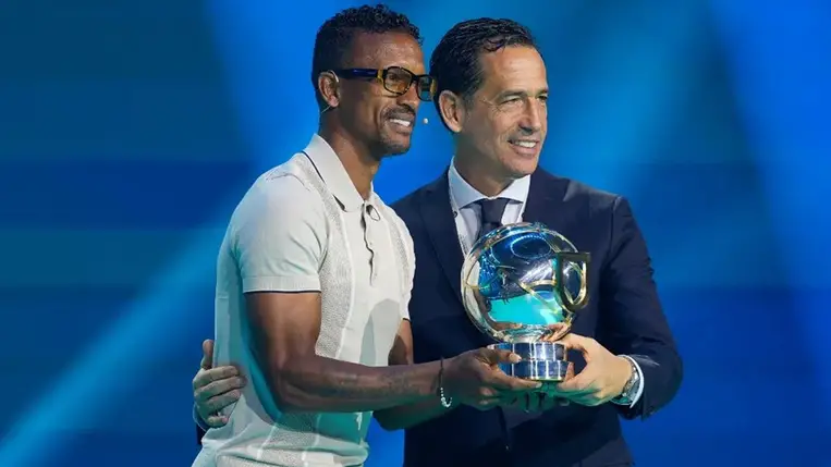 Visszatér a Manchester United visszavonult sztárja