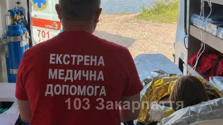 Alkoholmérgezéssel került kórházba egy 13 éves lány Kárpátalján. Illusztráció. Fotó: facebook.com/103zakarpat