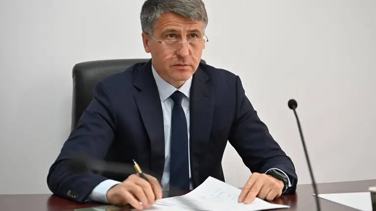 "Meggyőződésem, hogy Kárpátalján a magyarok és minden nemzeti közösség büszke arra, hogy ukrán állampolgár. Külföldön is 'ukrán magyarokként' tekintenek rájuk. Ez az otthonuk, és itt vannak a legjobb karrierlehetőségek" - jelentette ki Miroszlav Bileckij. Fotó: facebook.com/MyroslavBiletskyi.official