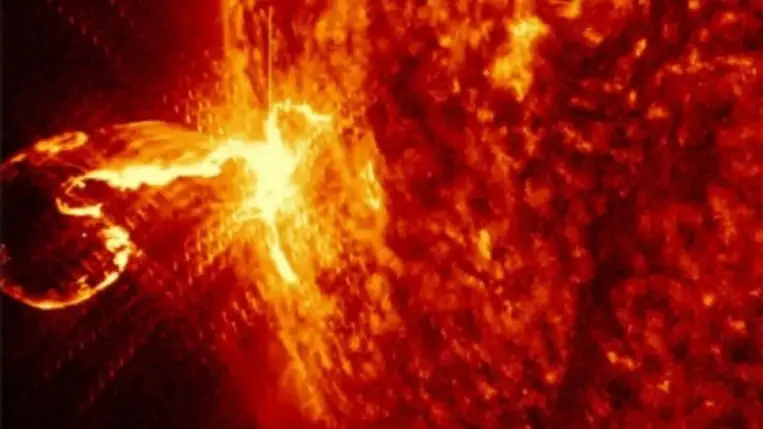 Videón az utóbbi idők legnagyobb napkitörése 