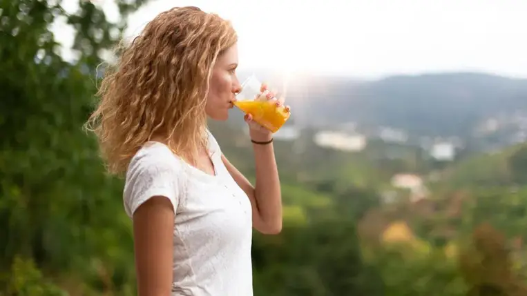 Milliók isszák reggelente — most kiderült, hogy módosítja a génjeinket