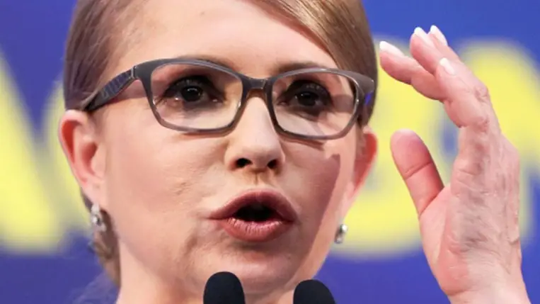 Julija Timosenko korábbi ukrán miniszterelnök sajtótájékoztatót tart Kijevben 2019. március 31-én. (Fotó: MTI/EPA/Oleg Petraszjuk)