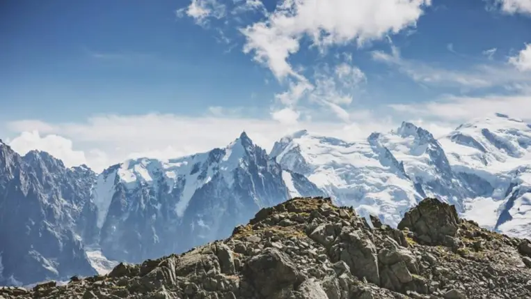 Klímajelentés: a gyors felmelegedés csökkenti Európa hó- és jégtakaróját. A kiemelt kép illusztráció. (Fotó: X.com)