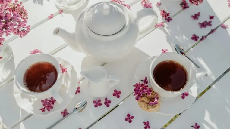 5 gyógynövényes tea, ami erősíti a női teremtő energiáidat