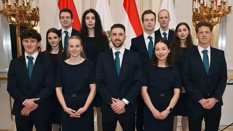 A köztársasági elnök előtt tettek esküt a magyar olimpikonok