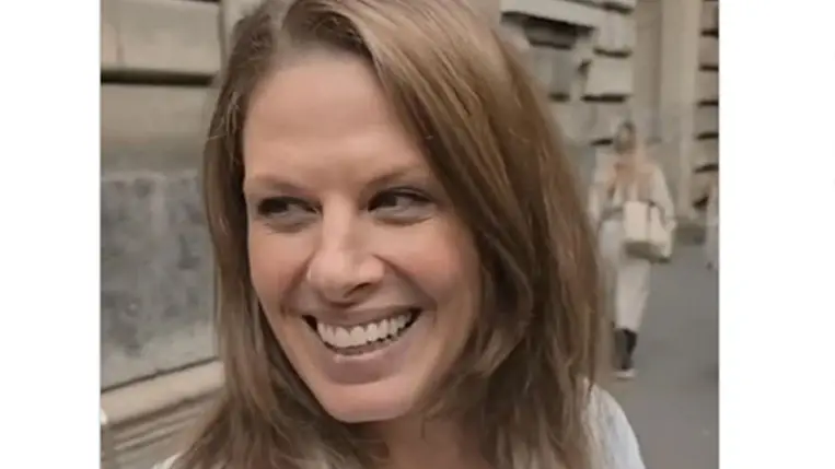 Oroszlán Szonja szőke szexszimbólum volt: sötétebbre festett hajjal nagyon más lett