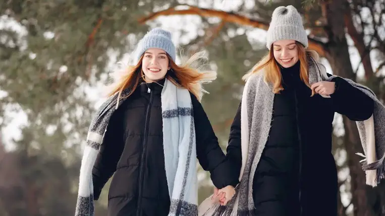 Tényleg hajhullást okozhat a sapka? A szakértő elárulta, mi az igazság