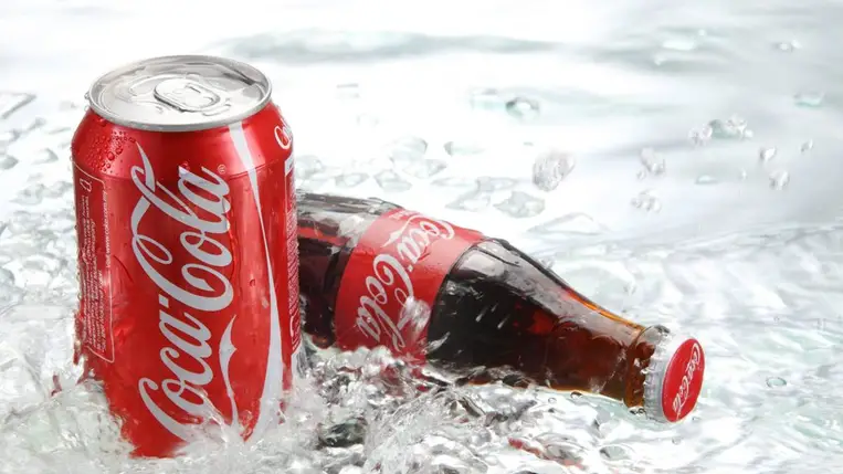 Coca-Cola. A kiemelt kép illusztráció. (Fotó: Shutterstock)