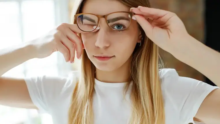 Nagy baj van, ha ezt a jelet tapasztalja a szemén