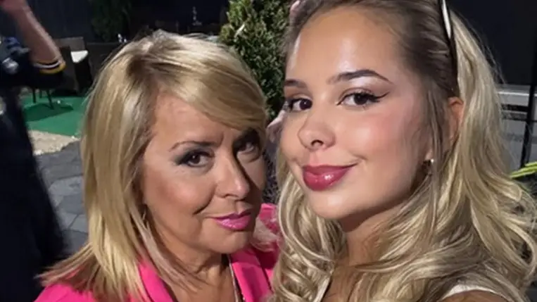 Szulák Andrea 18 éves lánya szőke szépség: Rozinától mindig lehidalunk