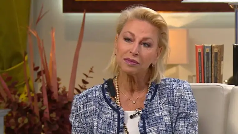 Ungár Anikó ritkán látott férje igazi sármőr: Tibor 21 éve a tenyerén hordja