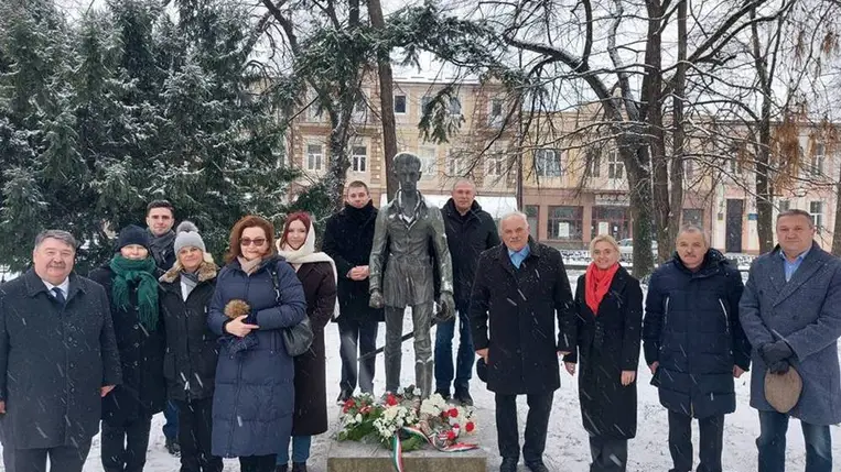 Tisztelgés Petőfi Sándor emléke előtt 