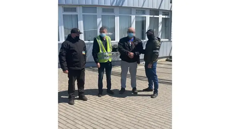 Interpol által körözött külföldi férfit fogtak el az ungvári ellenőrző ponton