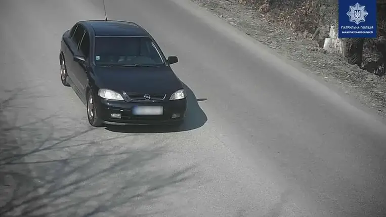 Balesetet okozott, majd elmenekült a helyszínről egy fiatal nő Munkácson
