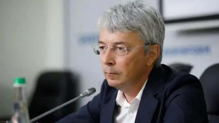 Tkacsenko: Ukrajnában az ukrán nyelv nemcsak állami nyelvvé, hanem fő nyelvvé válhat