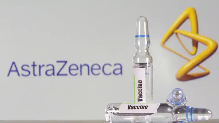 Európai Gyógyszerügynökség: nem azonosítottak kockázati tényezőt az AstraZeneca vakcinája esetében