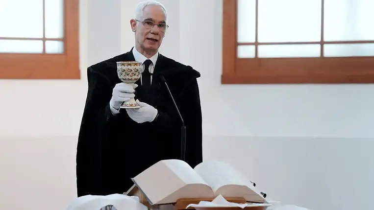Balog Zoltán, a Magyarországi Református Egyház zsinatának lelkészi elnöke húsvéti ünnepi istentiszteletet tart a Budapest - Hold utcai Református Egyházközség templomában 2021. április 3-én. A koronavírus-járvány miatt hívek részvétele nélkül tartott istentisztelet a Duna World tévécsatornán látható április 4-én délelőtt. MTI/Koszticsák Szilárd