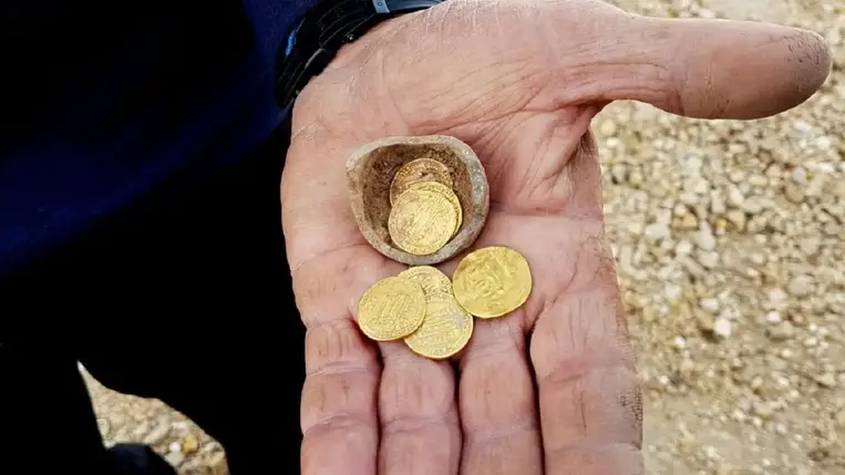 Több száz éves érmék oldhatnak meg egy 17. századi gyilkosságot